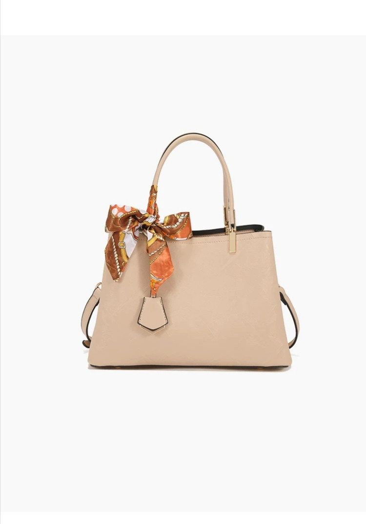 斜め掛けバッグ クーリエバッグ 肩掛 けカジュアル レディース パッチワーク ファー ボア 通勤 ミニトート キャメル