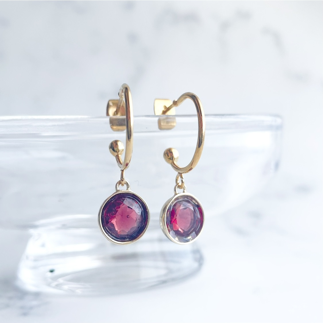 深紅のきらめき＊ガーネット＊1月誕生石フープピアス