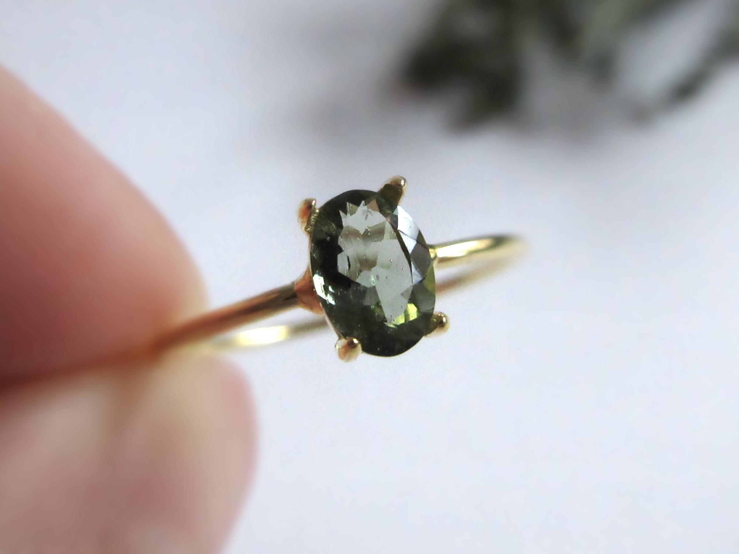 【希少石】6×4mm美粒「モルダバイト」リング【一点のみ】