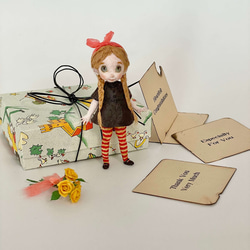 誕生日や記念日に…究極のミニメッセージカード〈和紙のミニチュアドール＆バラのミニ花束セット〉 6枚目の画像