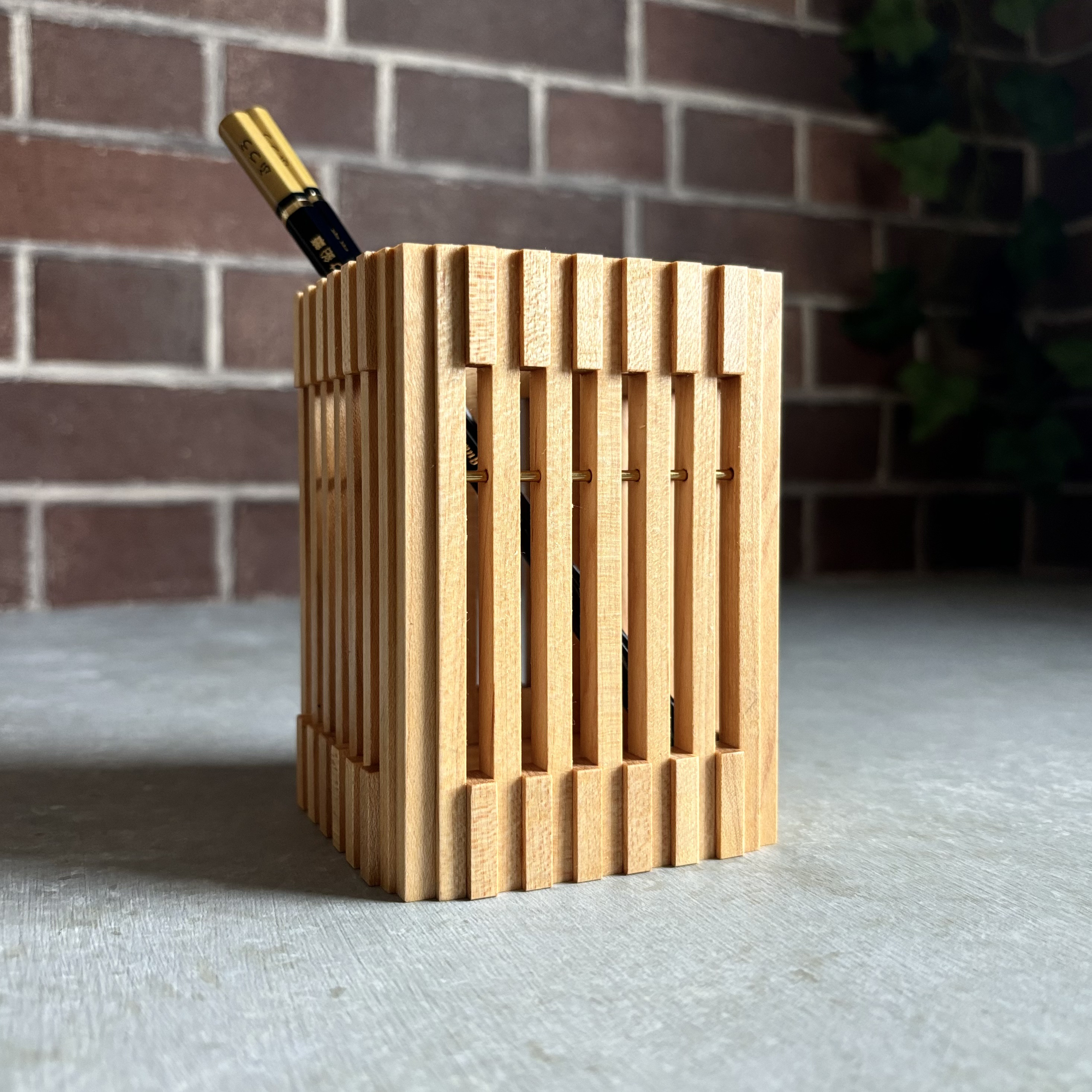 ペンスタンド ”律-ritsu-”【樹種:メープル】<№03-M-10003>