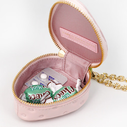 ヘタ付き白いちごなチャームポーチ（イヤホンケース・小物入れ）／本革製 10枚目の画像