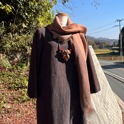 熟成柿渋染め三重織ショートストールK25096