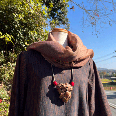 熟成柿渋染め三重織ショートストールK25096