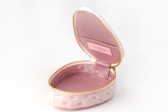 ヘタ付き白いちごなバニティポーチ（リップケース・小物入れ）／本革製 9枚目の画像