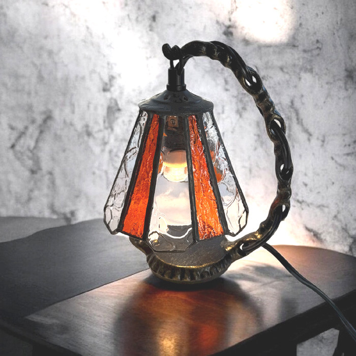 レトロ調ステンドグラスランプスタンド（ｵﾚﾝｼﾞｽﾄﾗｲﾌﾟ）No,3135