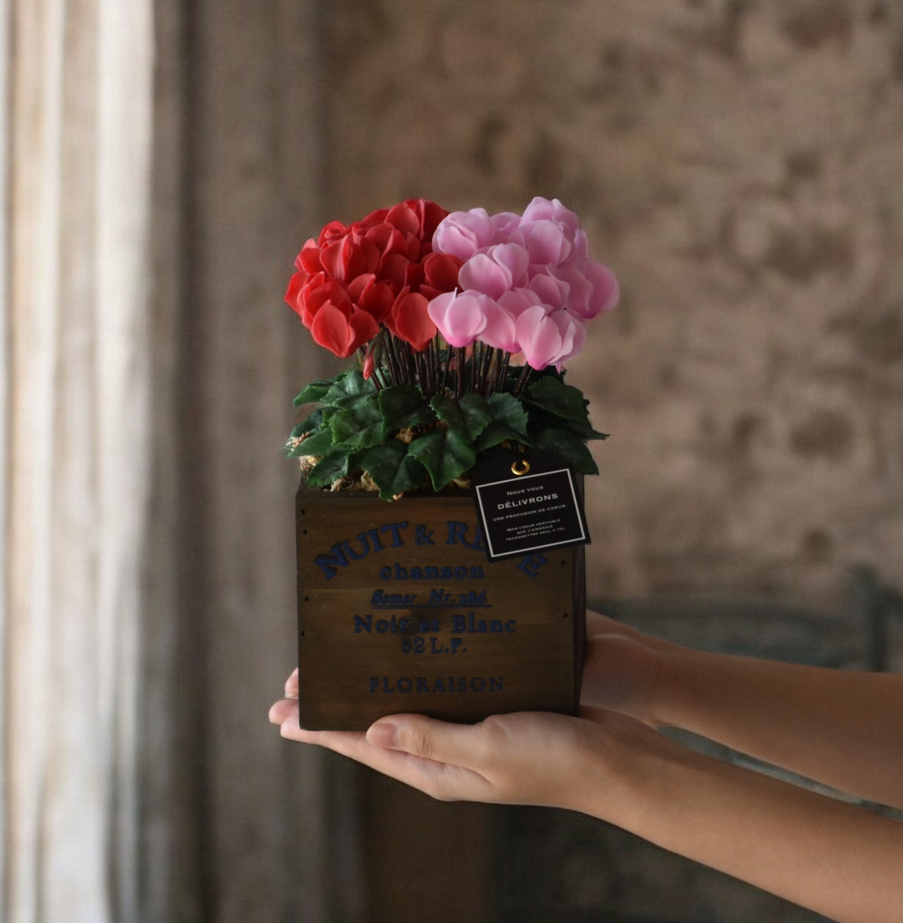 【粘土のお花】　小さなシクラメン　S1355