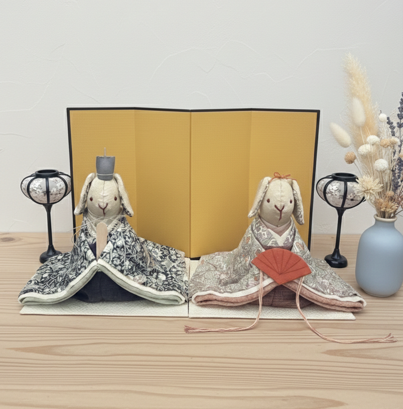 大きなサイズ　素敵なリバティー柄のお着物のうさぎの雛人形 (ひな人形、雛人形、お雛様)