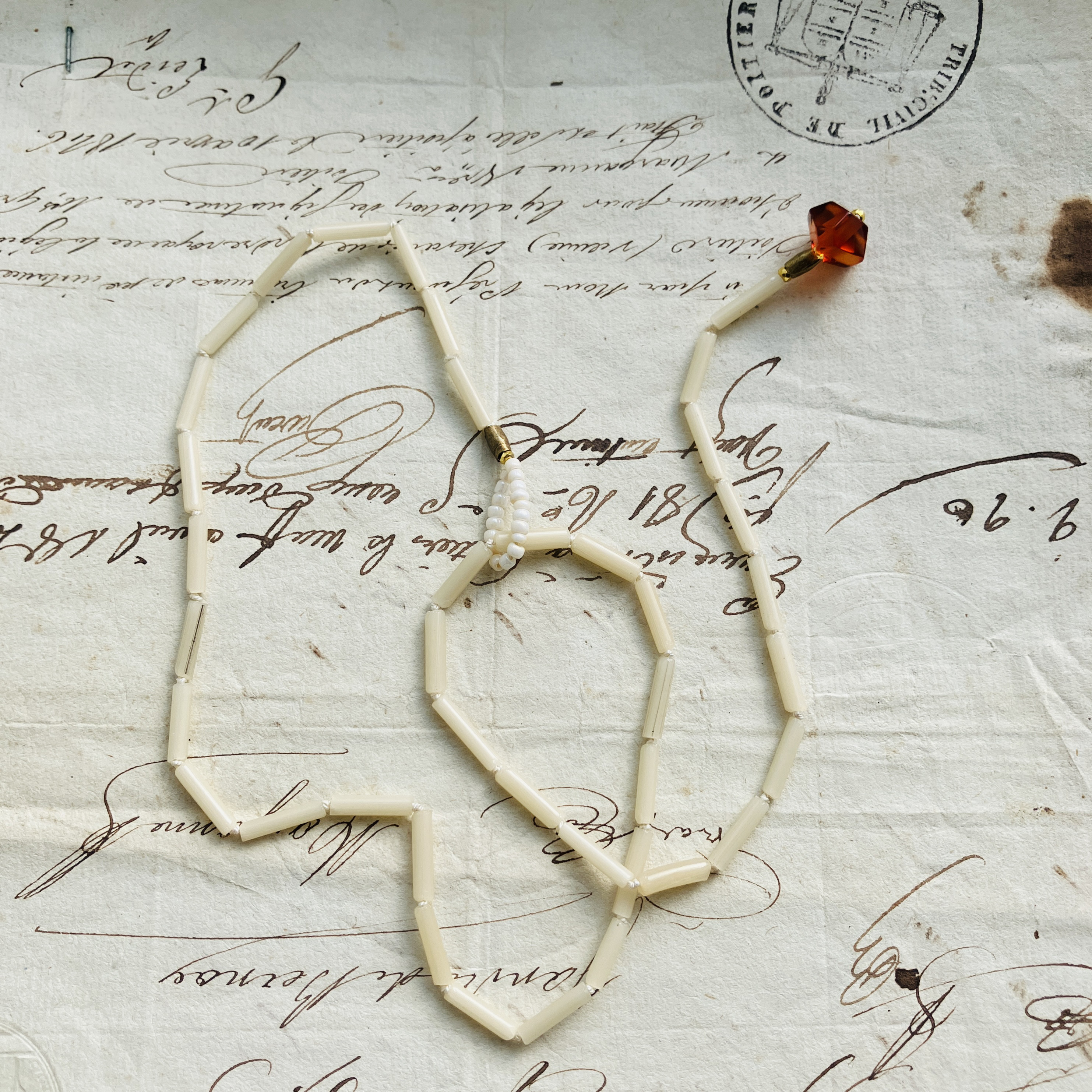 Kahlua milk　カルアミルク　琥珀ボタンネックレス　４７cm 1点もの