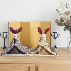 豪華な金襴生地のお着物のうさぎ雛 (雛人形.お雛様.おひな様) ひな人形