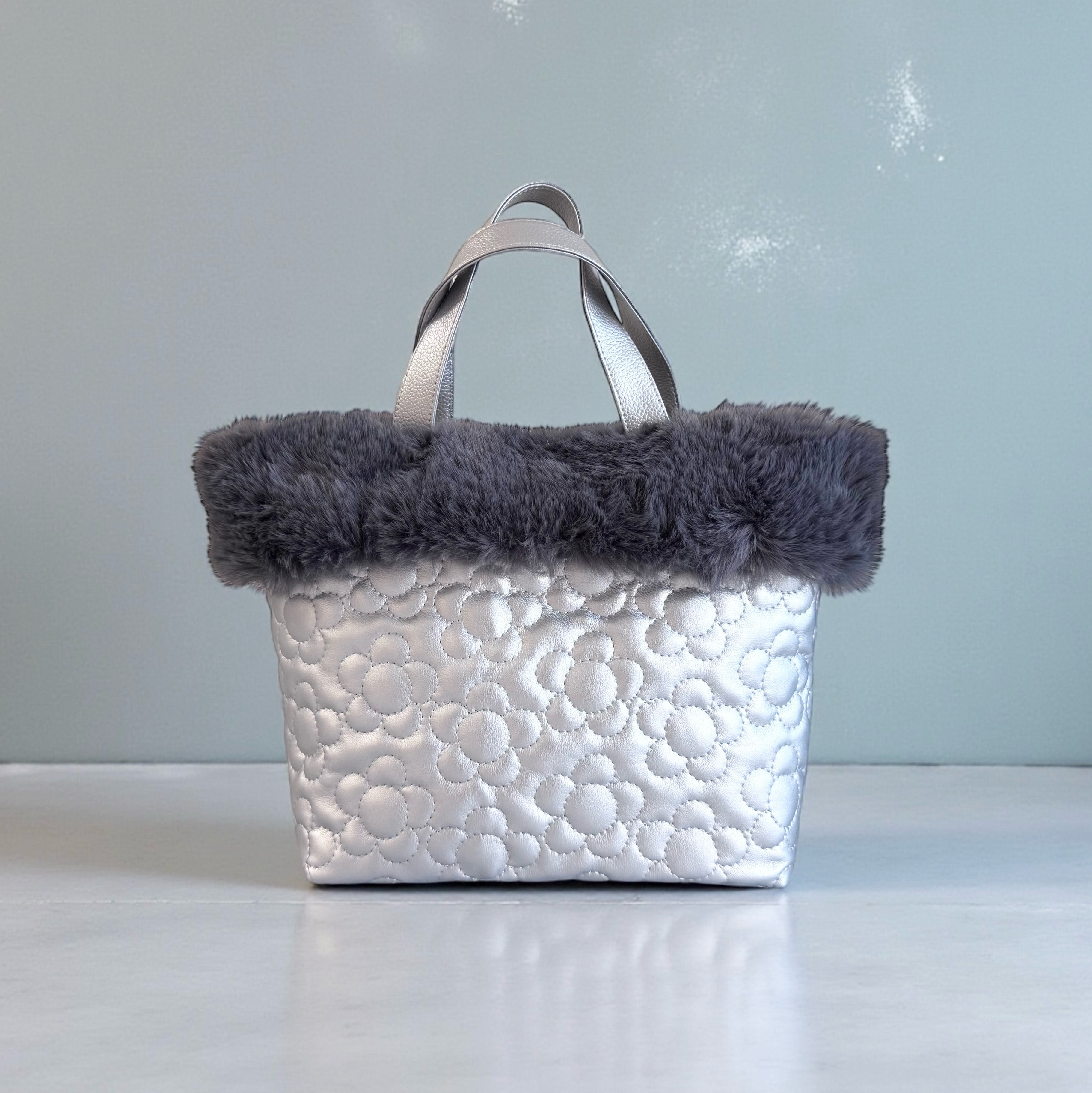エコレザーキルティング×ファー/ふんわりトートバッグ【シルバー】