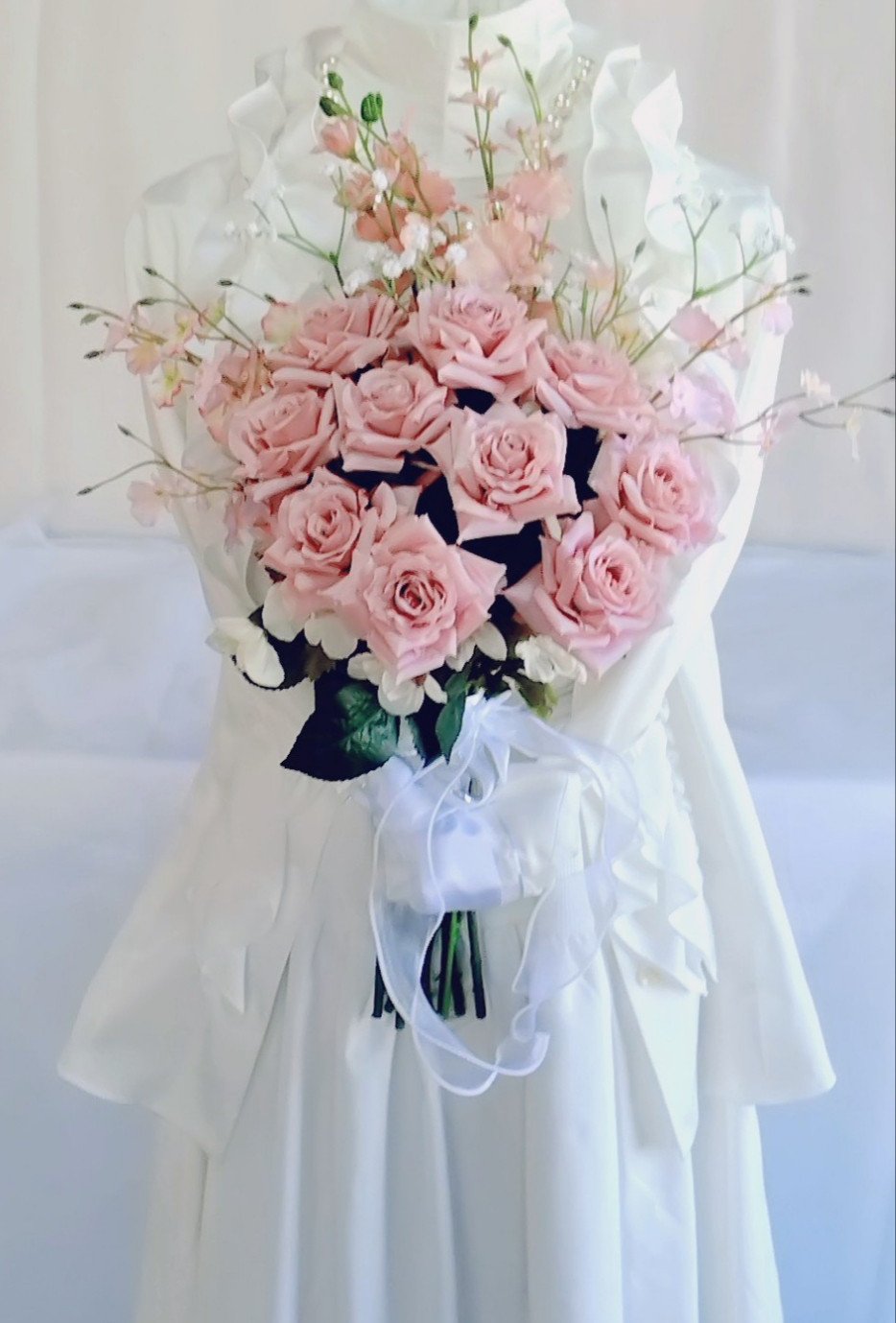 ウェディングブーケ　クラッチブーケ　アートフラワー　結婚式　くすみピンク