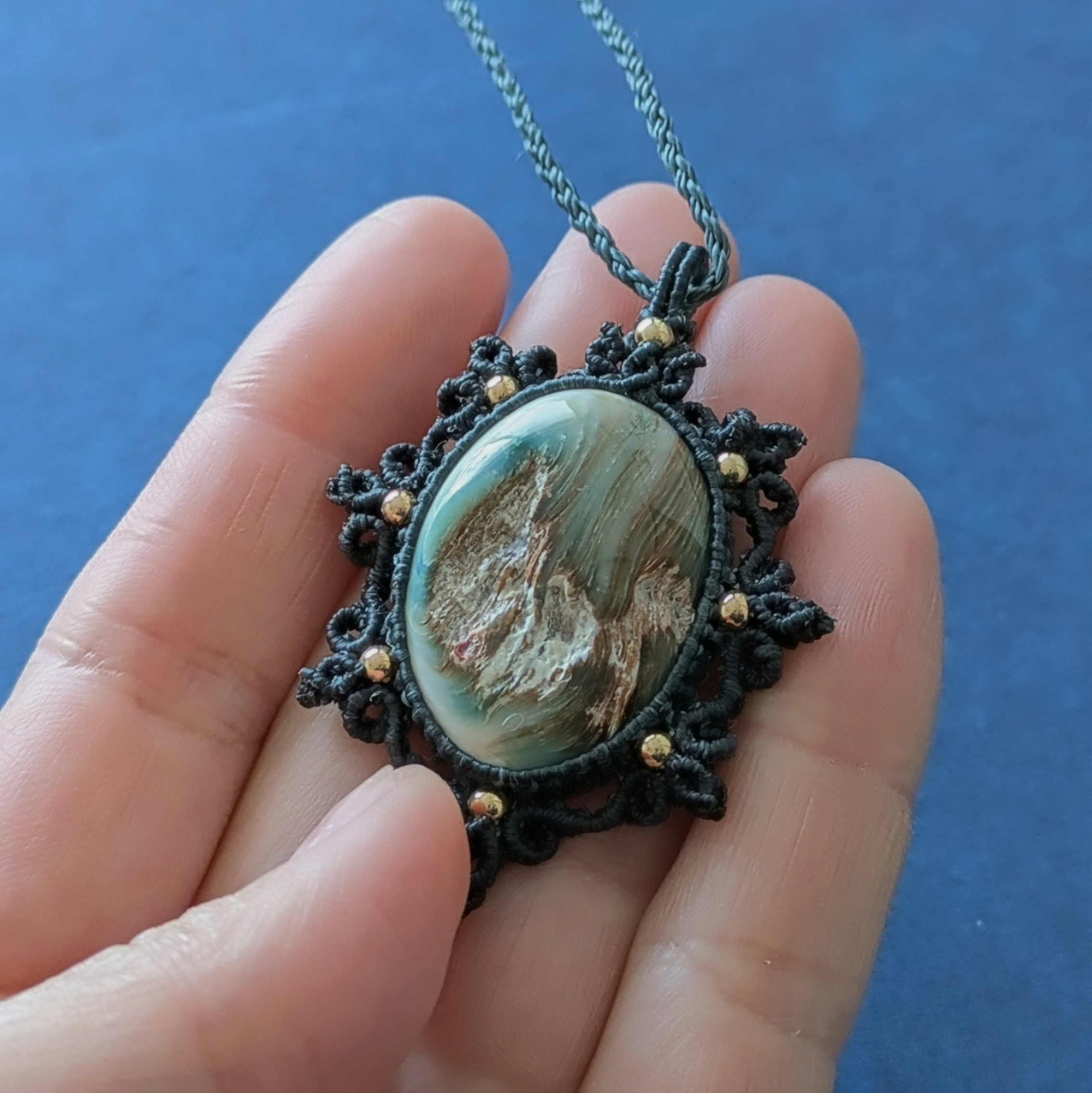 【ポラリス~とある六等星のお話~】夜光貝　マクラメ編みネックレス