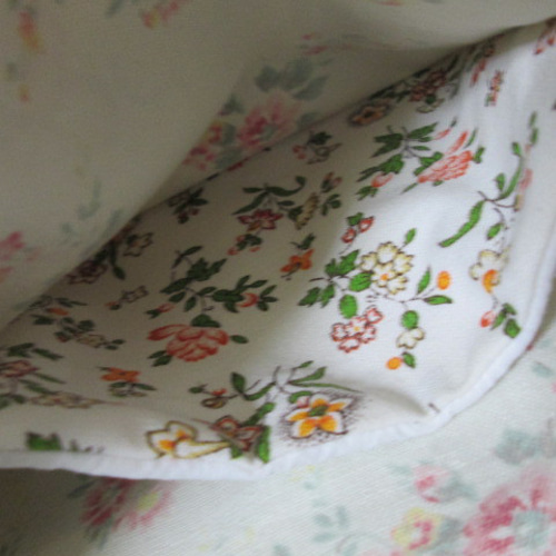 フランスアンティークホームスパンリネンとホワイトイニシャル刺繍と手