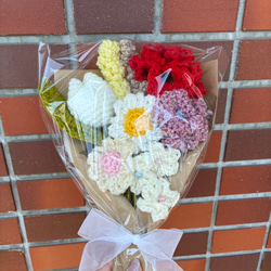 編み物 枯れない花束 毛糸のお花 カーネーション 大きめブーケ その他