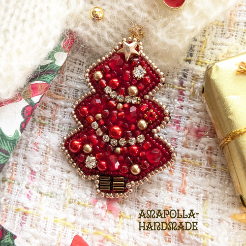 ビーズ刺繍ブローチ クリスマスツリー レッド ブローチ Amapolla 通販