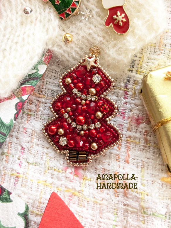 ビーズ刺繍ブローチ クリスマスツリー レッド ブローチ Amapolla 通販