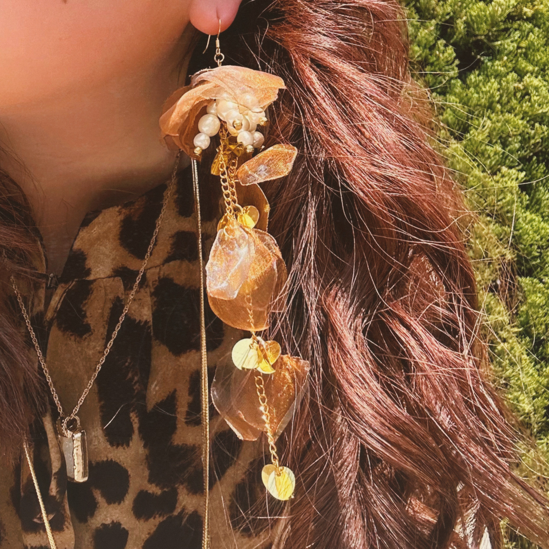 ジェリーフィッシュ・フラワーピアス／イヤリング(アンティークゴールド)