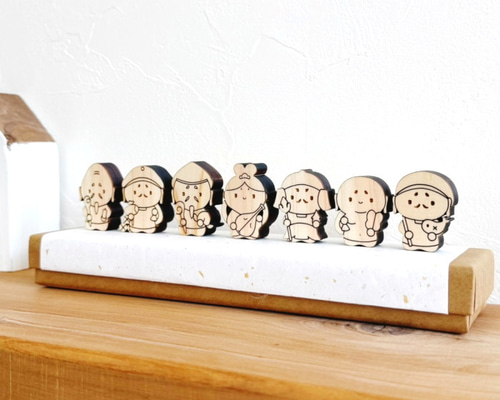 国産紀州熊野ひのき】ちょこっと七福神 正月 飾り 木製 置物 小さい