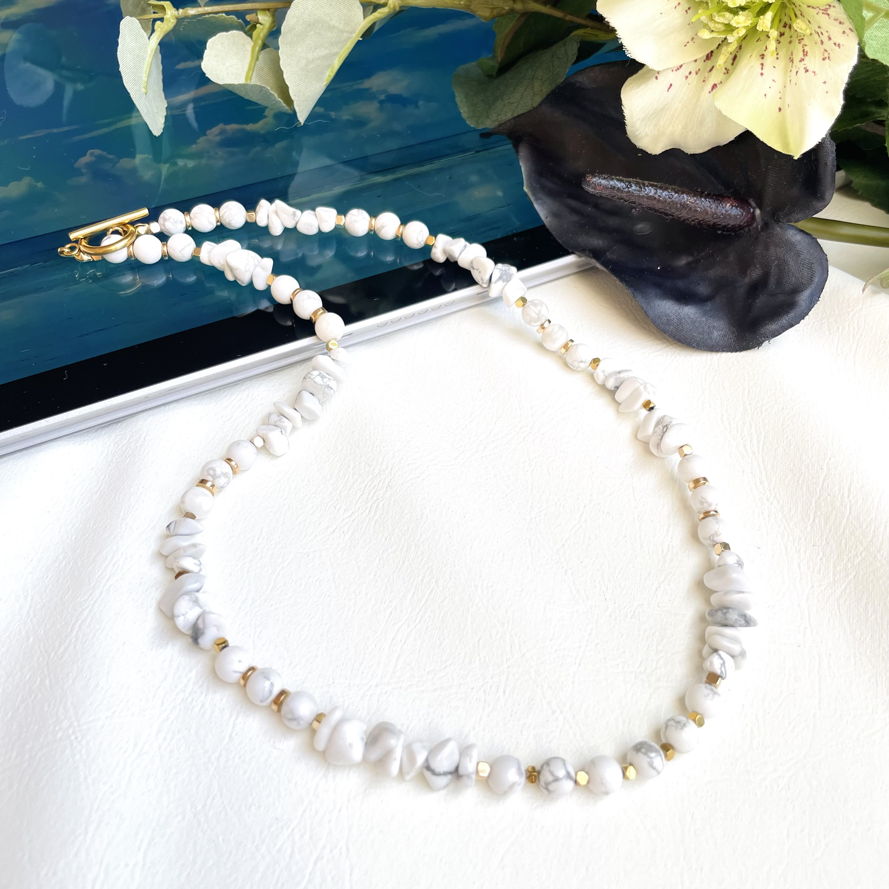 Pieces of the Earth◆ハウライトネックレス