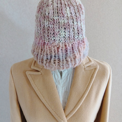 今年はピンクでいこうよ♡グラデーションのピンクがほどよく可愛い♡ゆるふわ♡ウール♡優しい印象♡可愛い帽子♡ 1枚目の画像