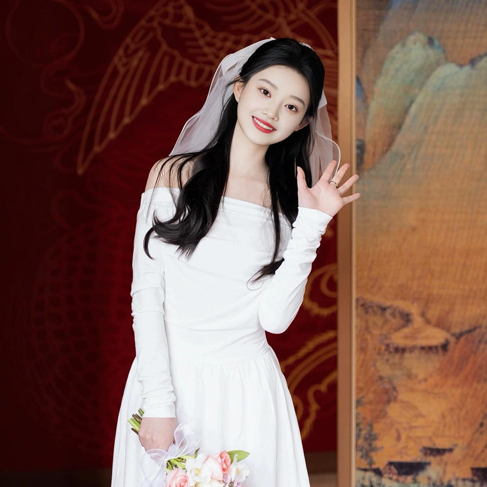 高級感 白 長袖 パーティードレス シンプル 韓国風 結婚式 花嫁 演奏会 誕生日 成人式 前撮り HL887