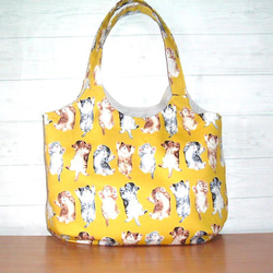 【２０％OFFクーポン配信】猫柄トートバッグ♪スマホがサッと出し入れできる外ポケット付き／両手が使える肩がけ 2枚目の画像