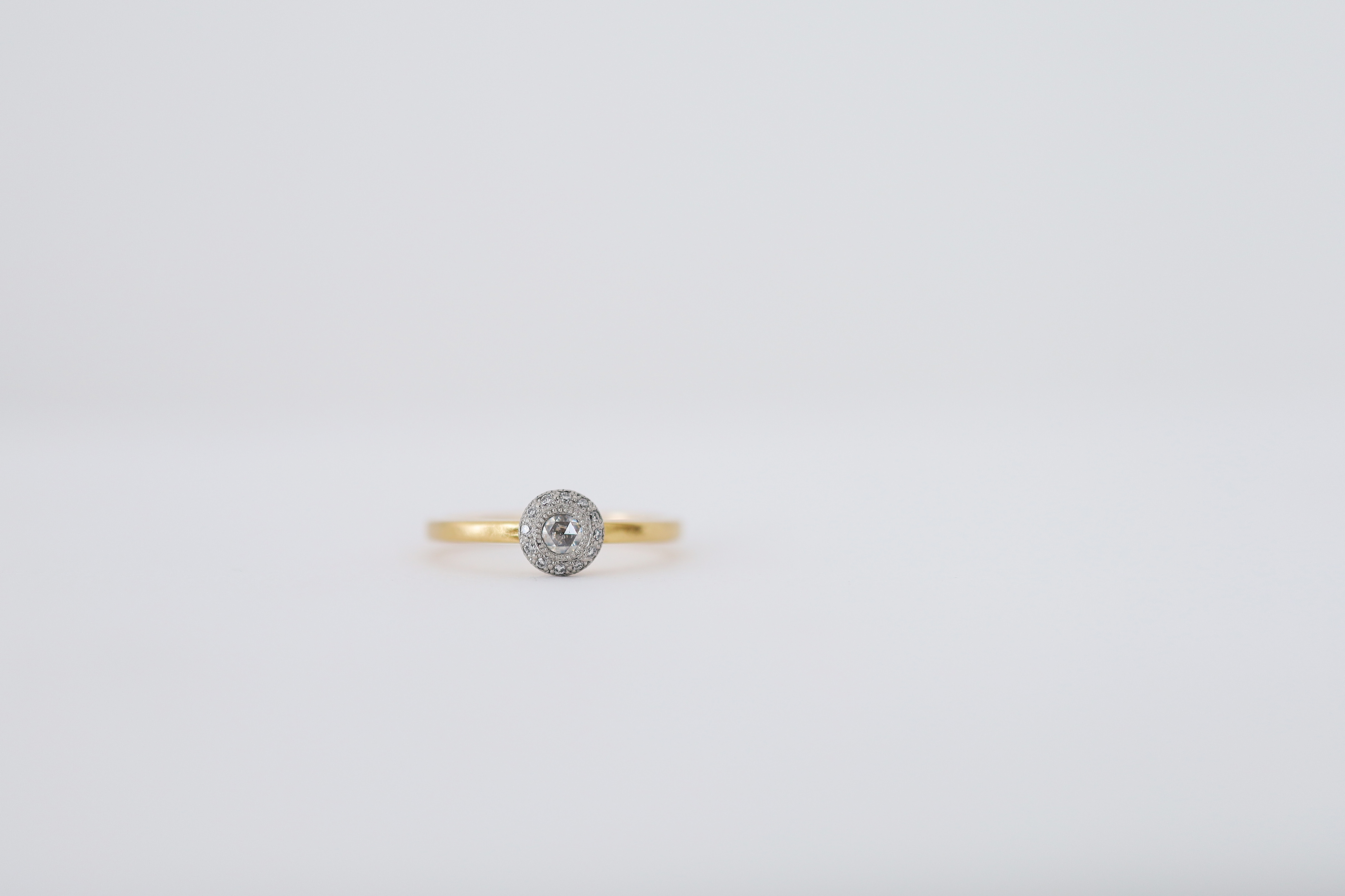 boutonniere(ブートニア)K18／プラチナ　ローズカットダイヤリング