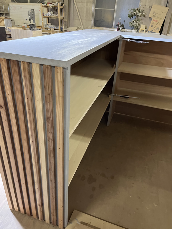 モルタル風＆木の融合　レジカウンター　受付カウンター　レジ台　オフィスカウンター 9枚目の画像