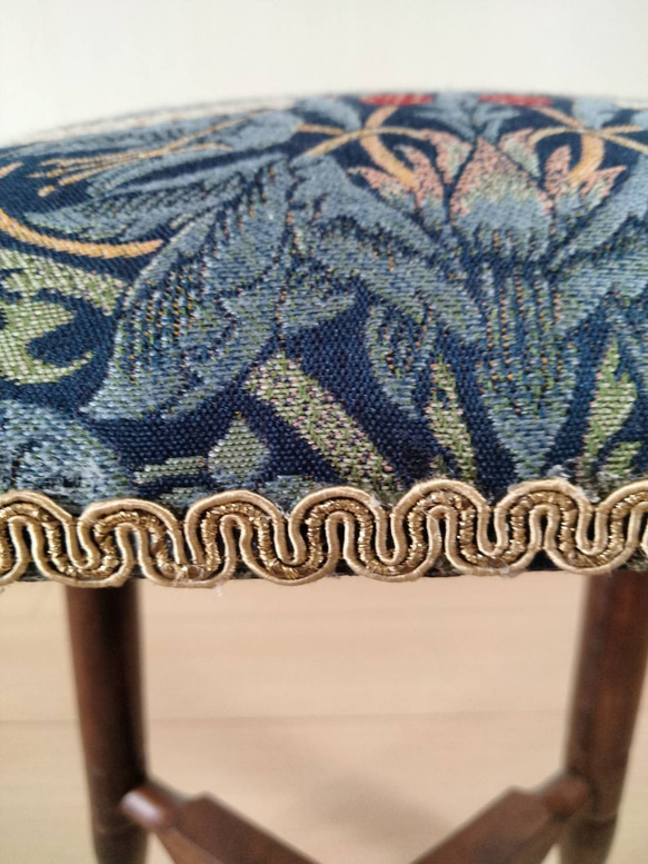 昭和スツール【張替未使用品】ウィリアムモリス・いちご泥棒 5枚目の画像