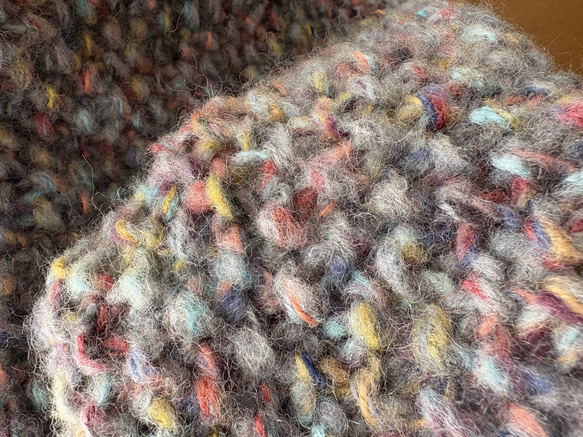 送料無料！１点物！クリスマスギフトにも！『大判でお洒落！イタリアウール使用  ストールピン付き』~くすみカラーミックス~ 5枚目の画像