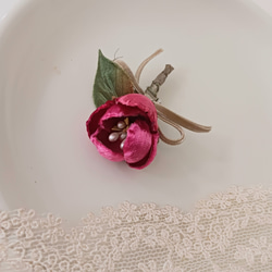 染め布花＊一輪・丸い薔薇のコサージュ 3枚目の画像