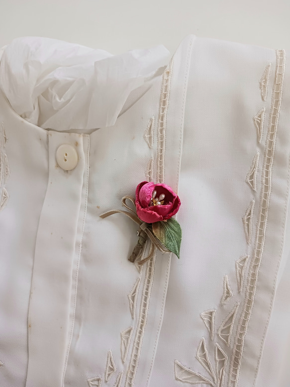 染め布花＊一輪・丸い薔薇のコサージュ 8枚目の画像