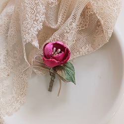 染め布花＊一輪・丸い薔薇のコサージュ 1枚目の画像