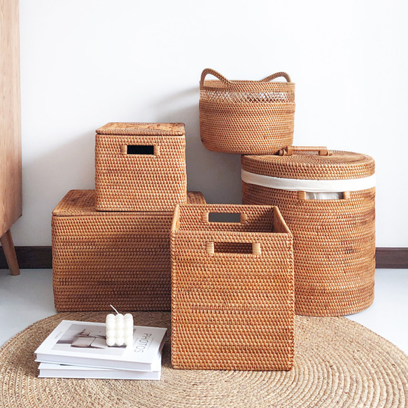 藤編み フタ付き収納ボックス｜小物・衣類・雑誌整理｜手作り 籐バスケット ナチュラル インテリア 1枚目の画像