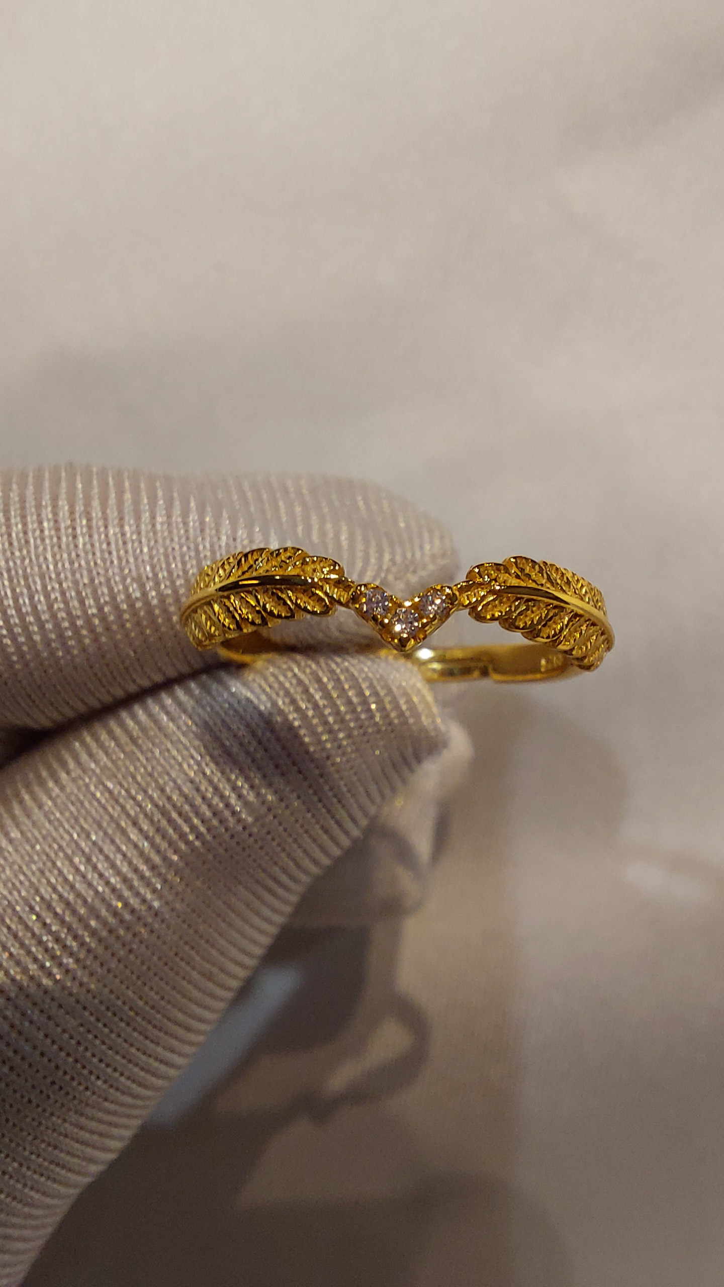 自由調整　ゴールド　k18　ジュエリー　デザインリング　リーフ　金　ゴールドジュエリー