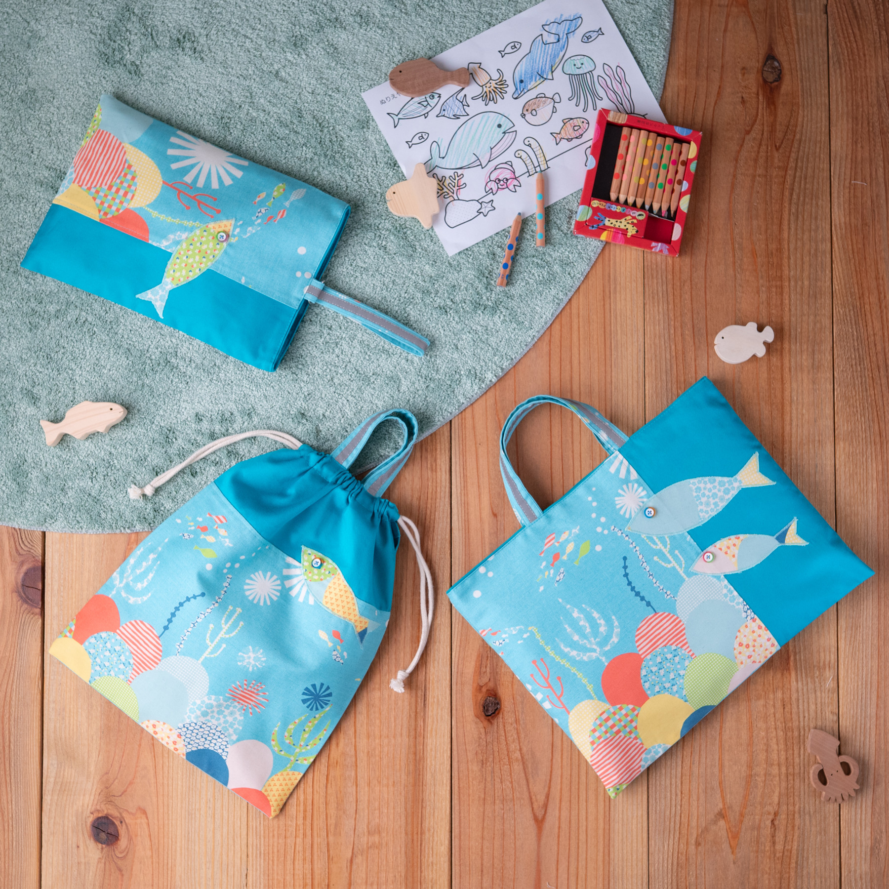 【2026年度新作】海のパッチワーク柄（アクアブルー）入園入学 基本の3点セット　｜レッスンバッグ・上履き入れ・体操着袋