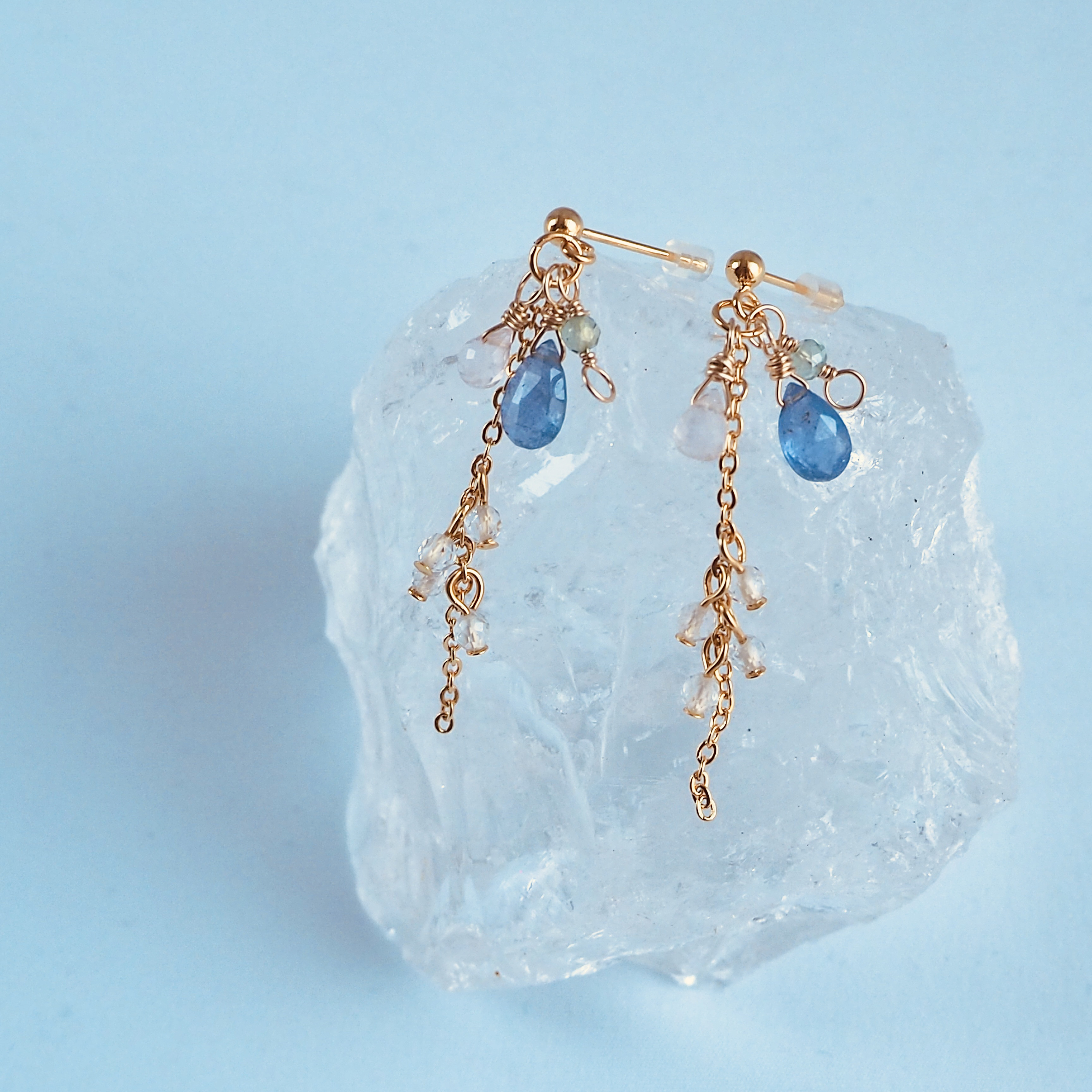 タンザナイトのピアス