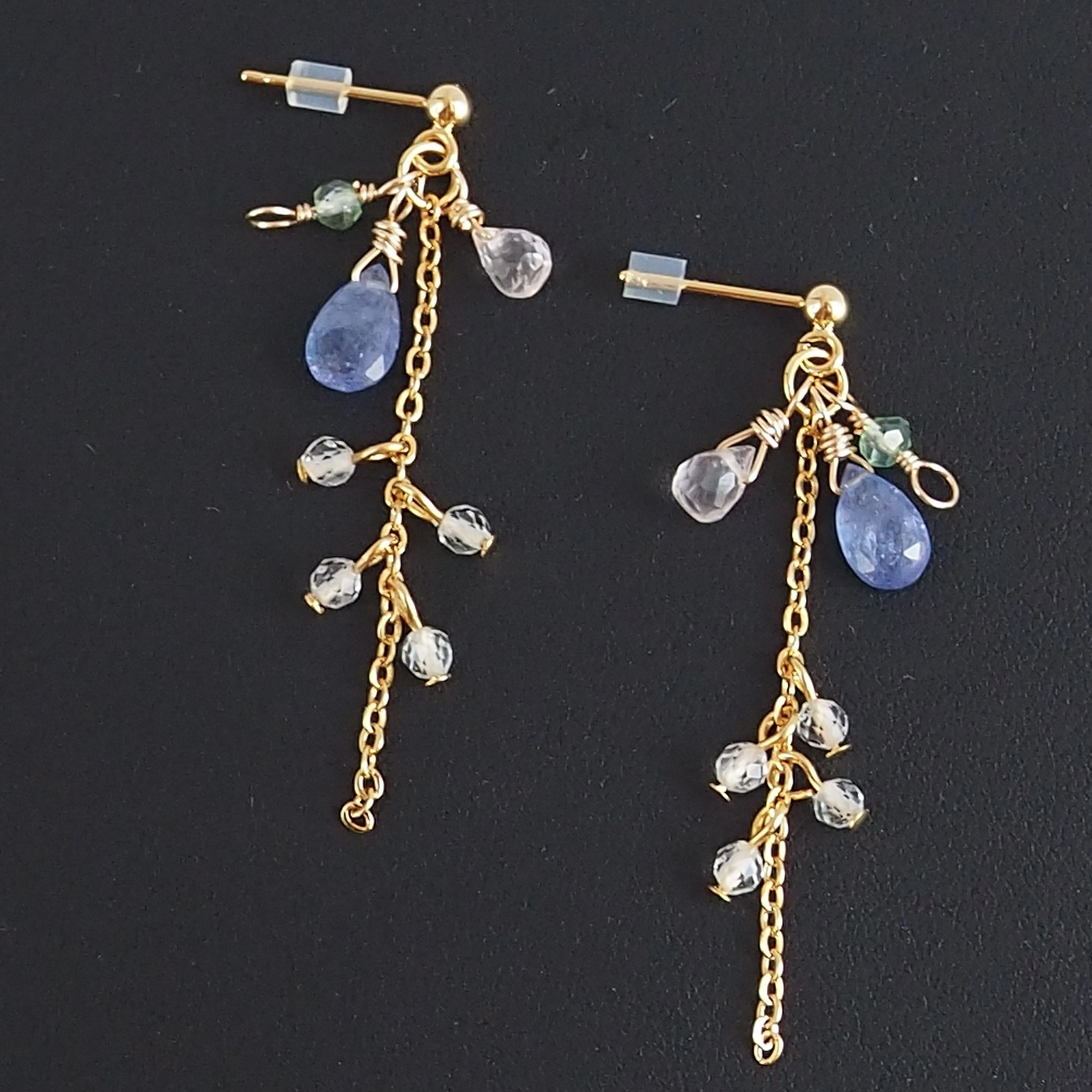 タンザナイトのピアス