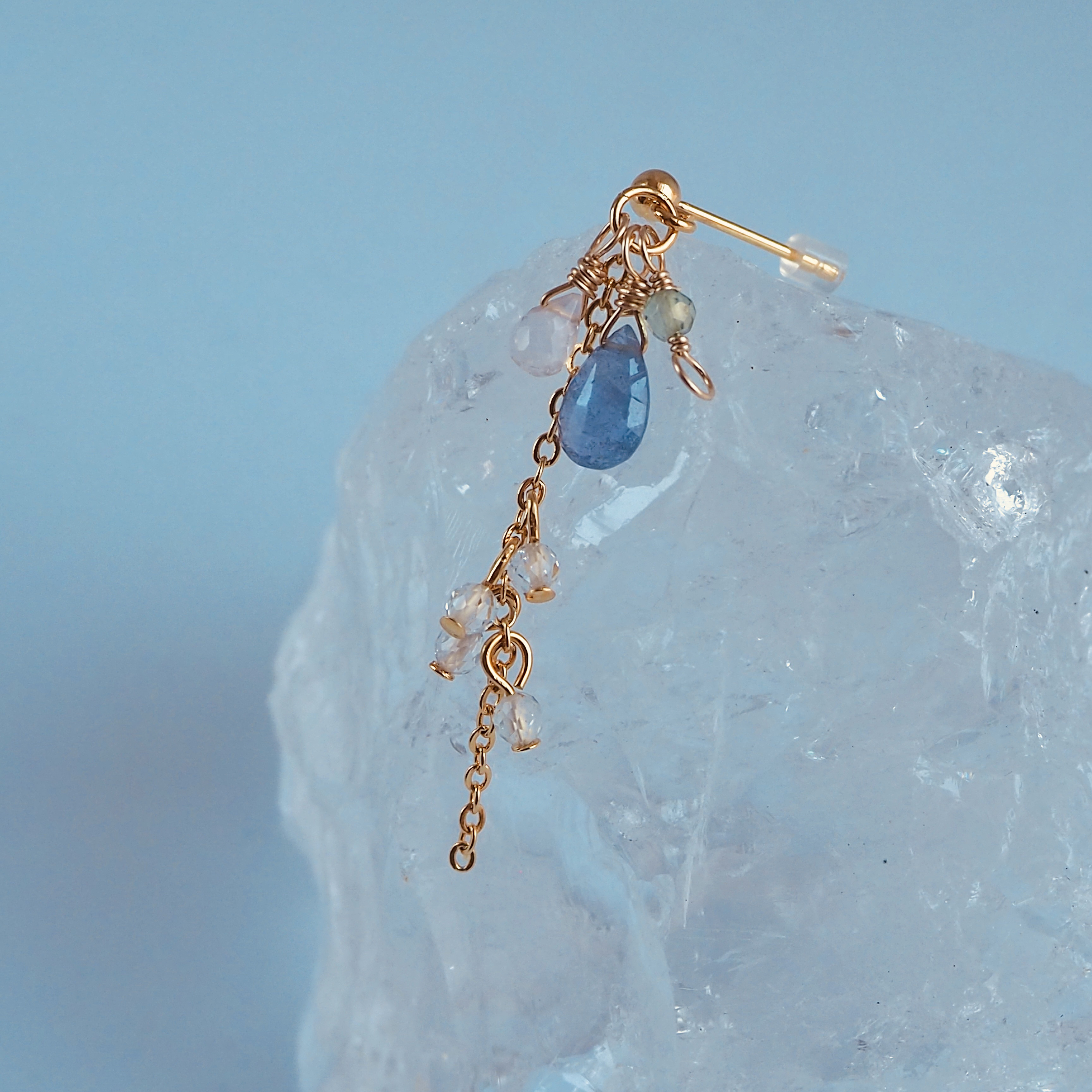 タンザナイトのピアス