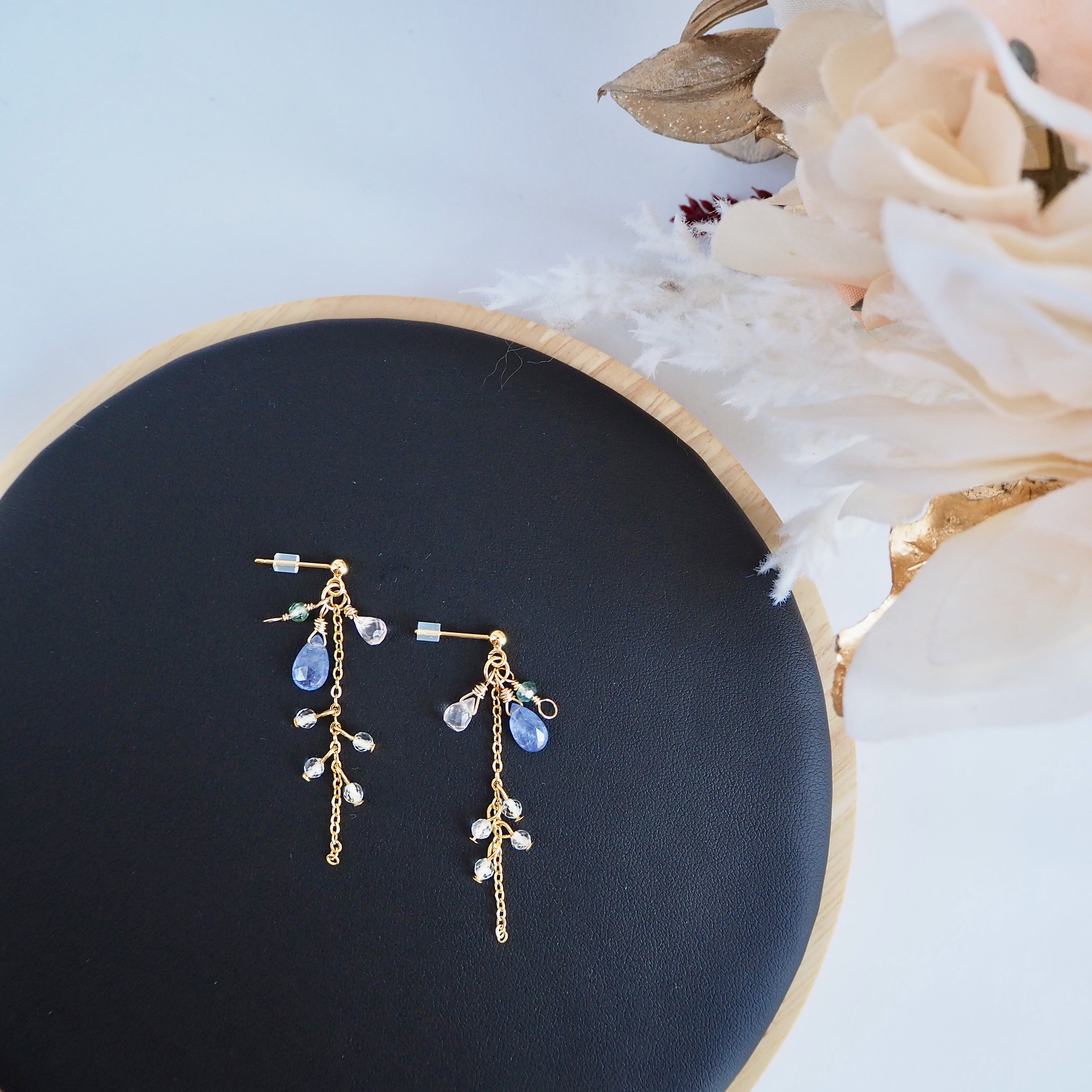 タンザナイトのピアス