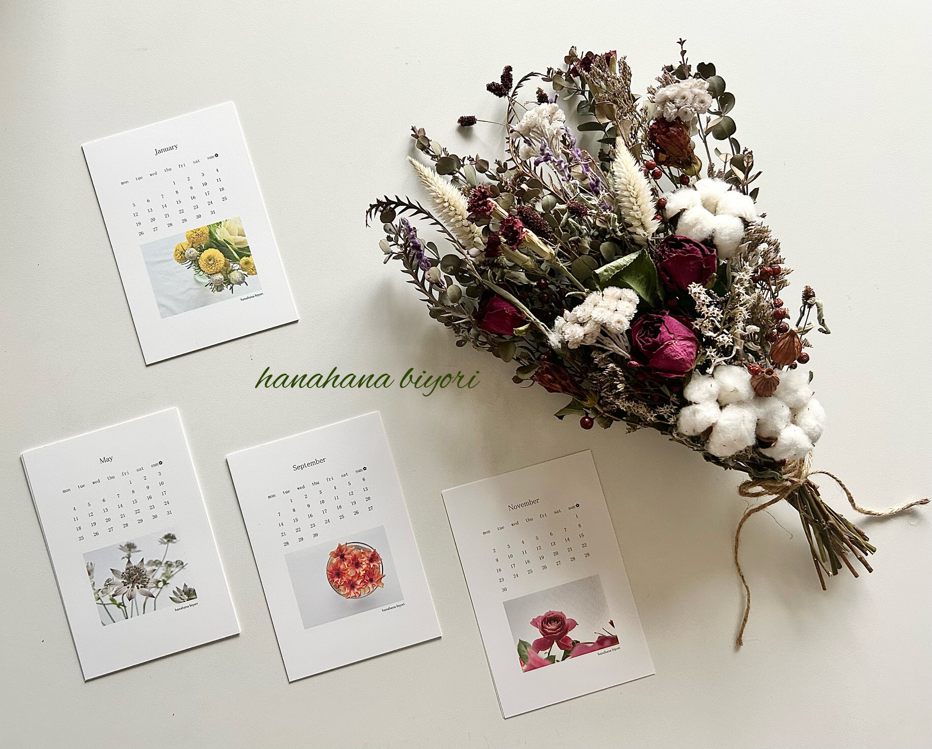 お楽しみセット《送料無料》冬の華やかなスワッグと2026年カレンダー