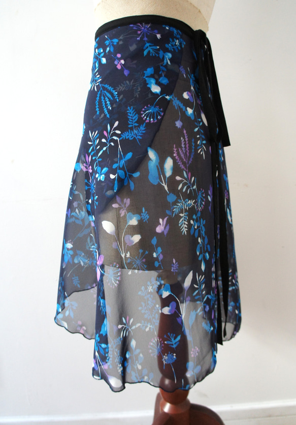 バレエ　ラップスカート[ナイトフラワー・ネイビー55-123] A183navynightflower 4枚目の画像