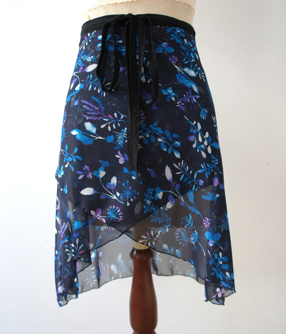 バレエ　ラップスカート[ナイトフラワー・ネイビー55-123] A183navynightflower 8枚目の画像