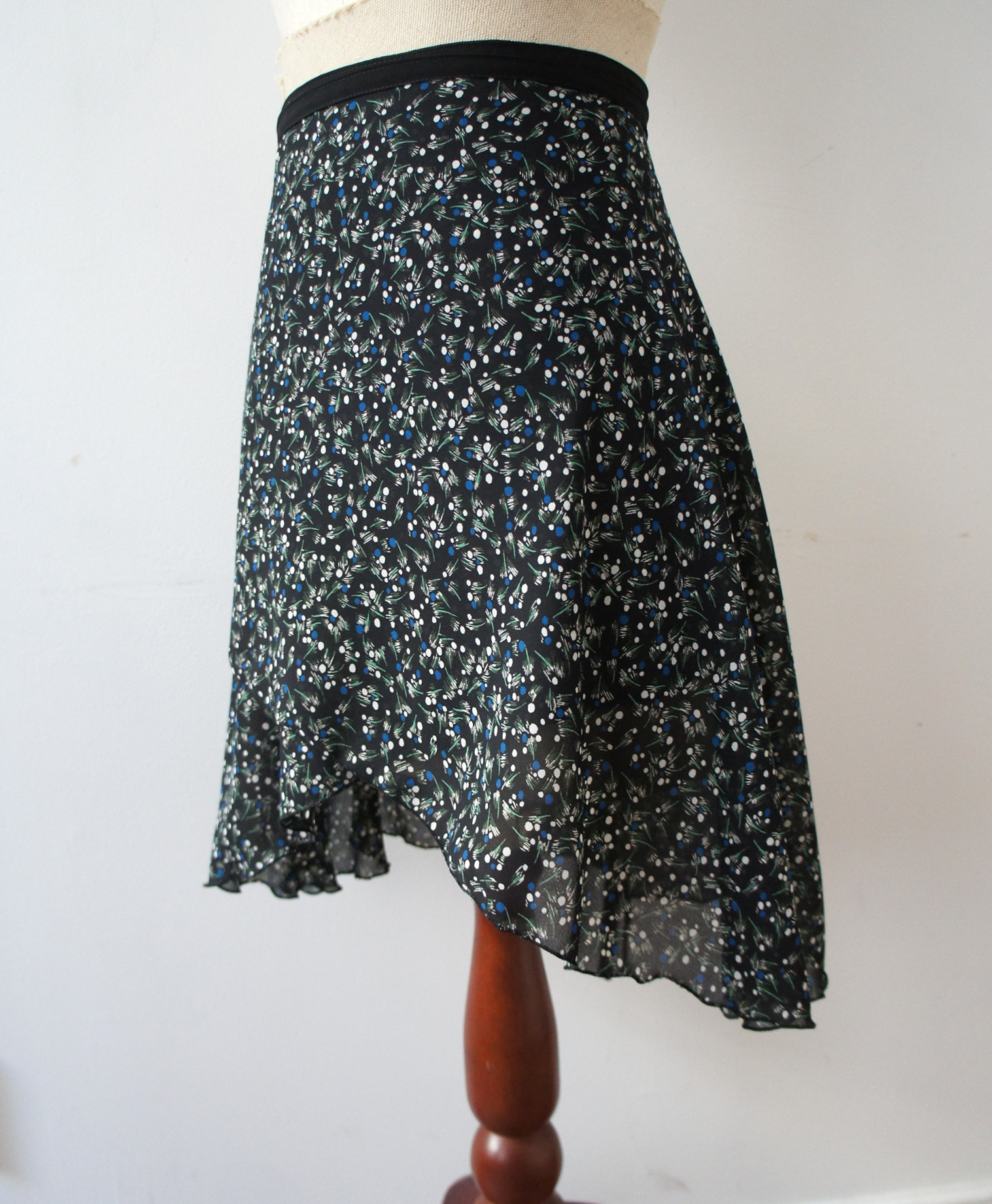 バレエ　ラップスカート[ネージュサパン・ブラック48-123] A164black neige sapin