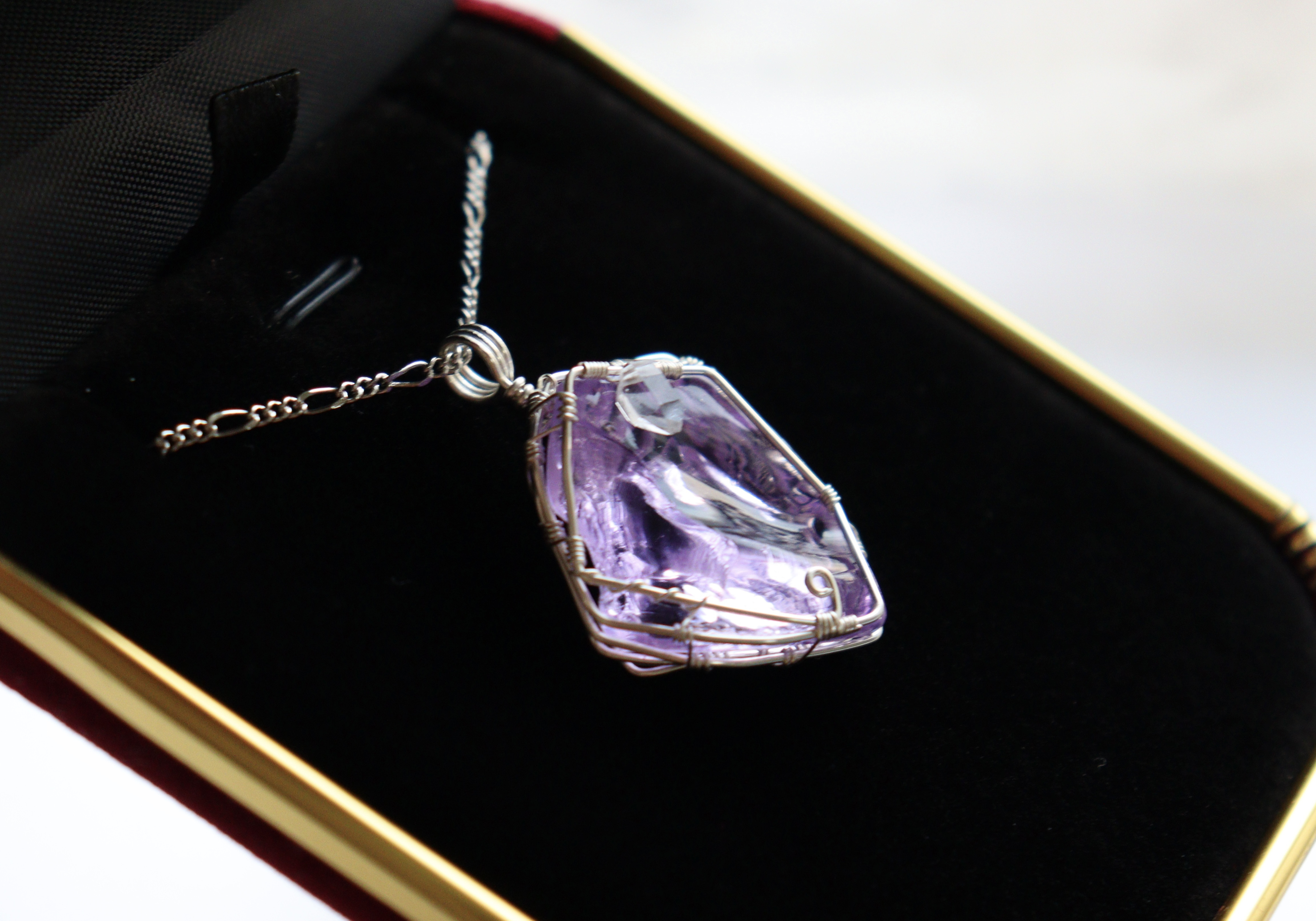 パープルピンク×アンダラクリスタルのワイヤージュエリーネックレス ︎︎⟡天然石ペンダント