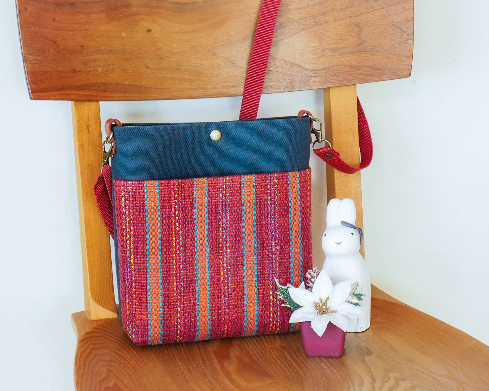手織りウィンターカラーのミニショルダー（赤）