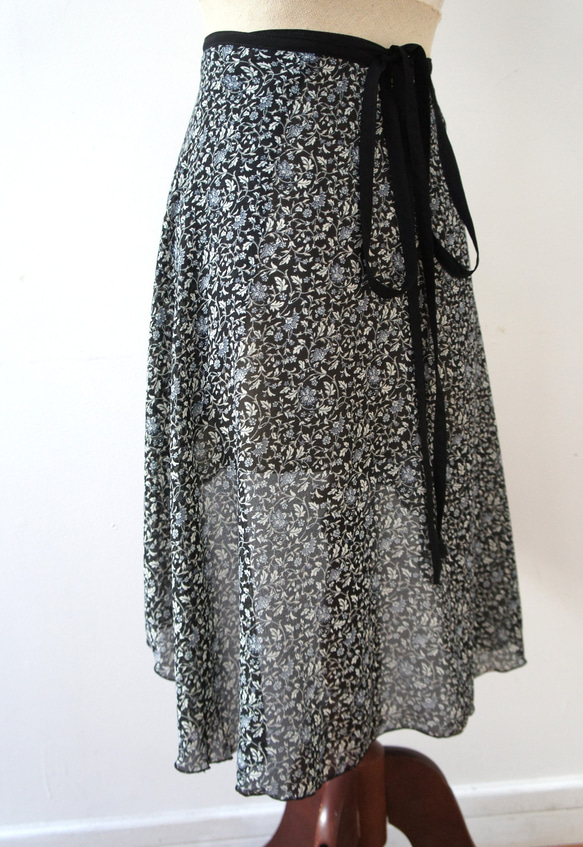 バレエ　ラップスカート[イングリッシュフラワー・ブラック64-119] A185englishflowerbBK 9枚目の画像