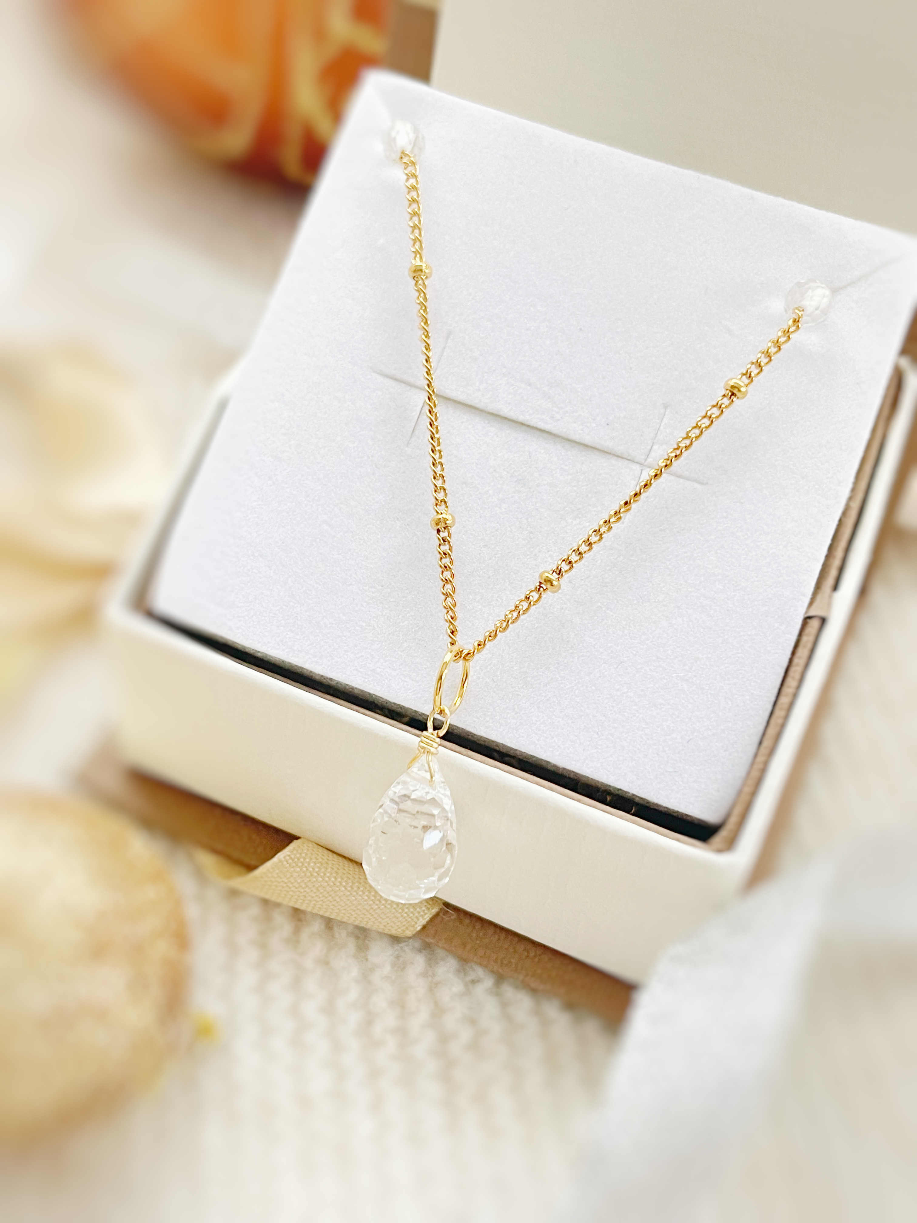 〈4月誕生石〉水晶の天然石ネックレス｜誕生日プレゼント・ギフトに