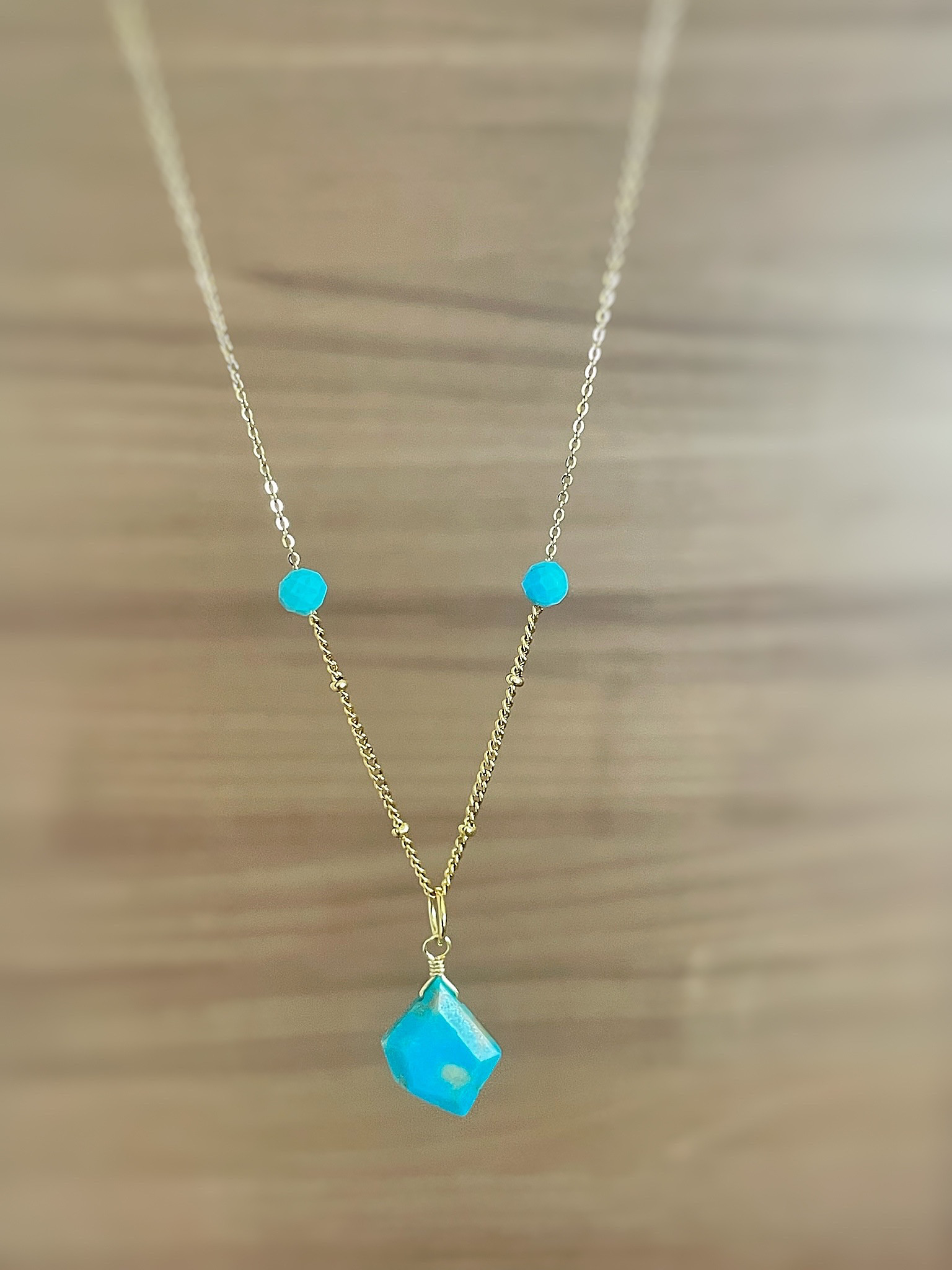 〈12月誕生石〉ターコイズの天然石ネックレス｜誕生日プレゼント・ギフトに